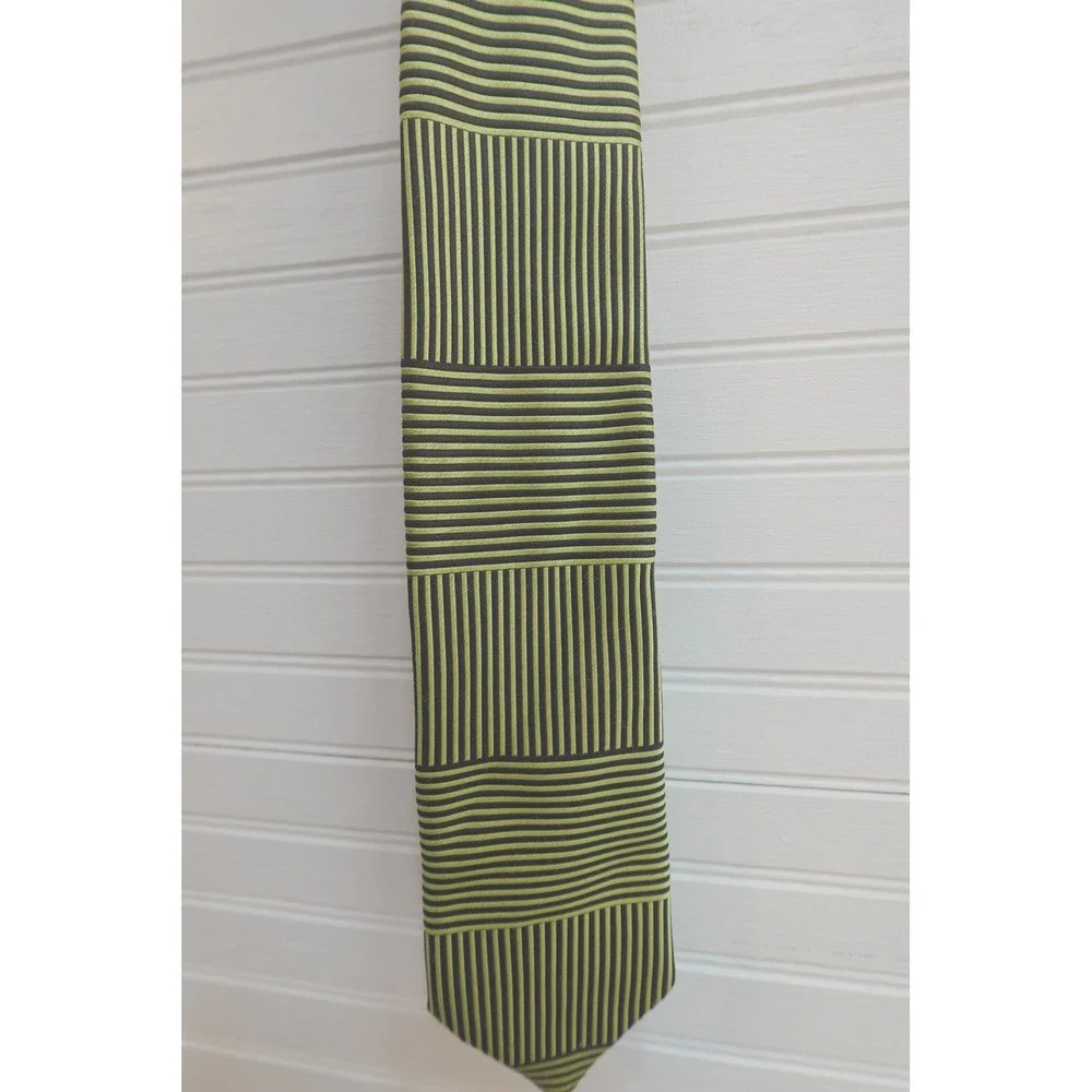 Benjamin James Neck Tie 100% Silk Green Black Abstract Striped 58 in Retro 80s
